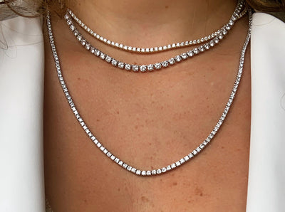 Perfecting The Casual Wear Of Classic Diamond Tennis Bracelets & Necklaces