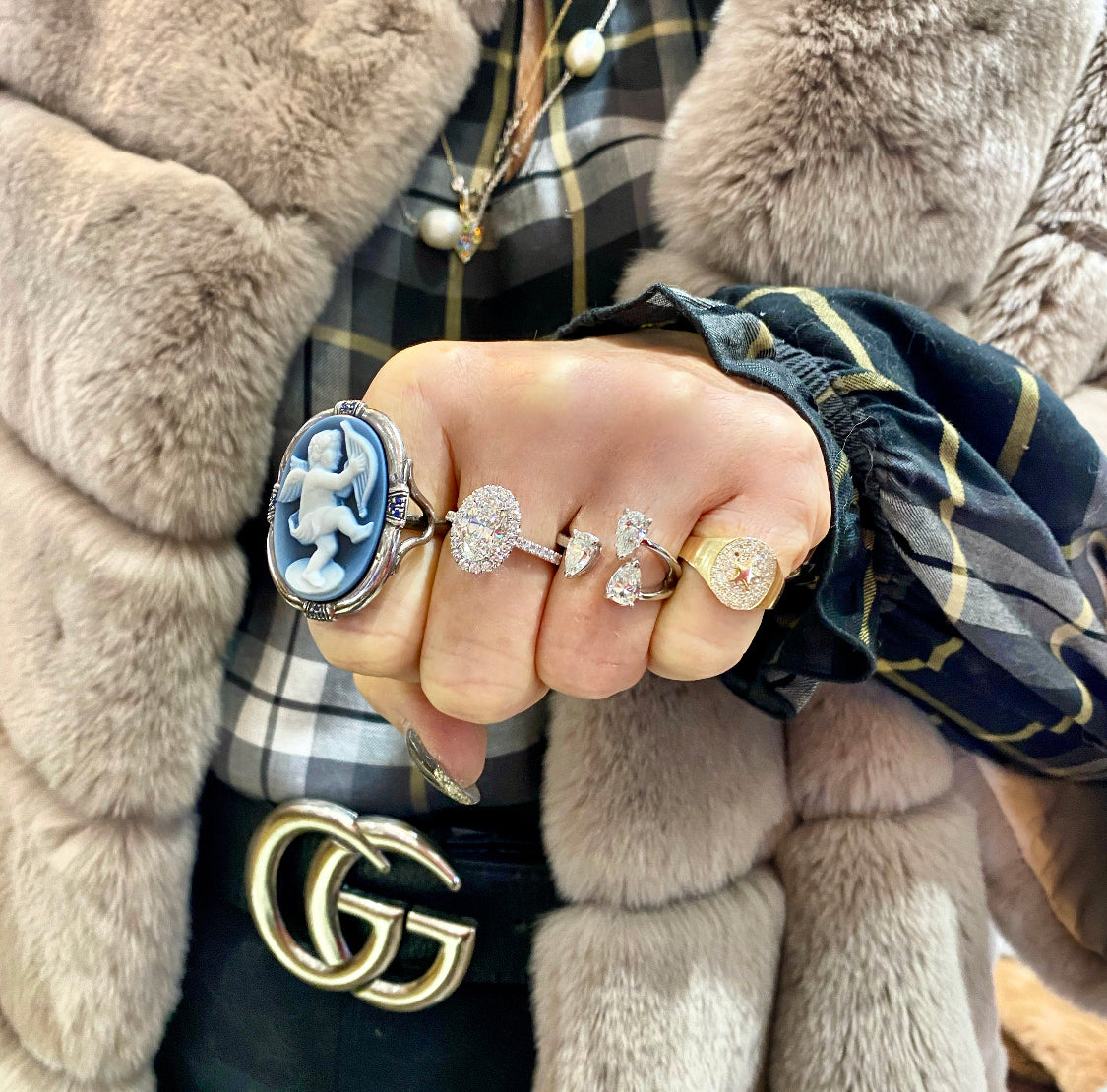 指輪・リング Lizzie Mandler Double drop petite pear & round diamond ring Double Drop Prong Set Petite Pear and Round Diamond Ring